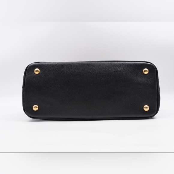 BQ42 💖 Prada Saffiano Leather Shoulder Bag - Picture 11 of 15